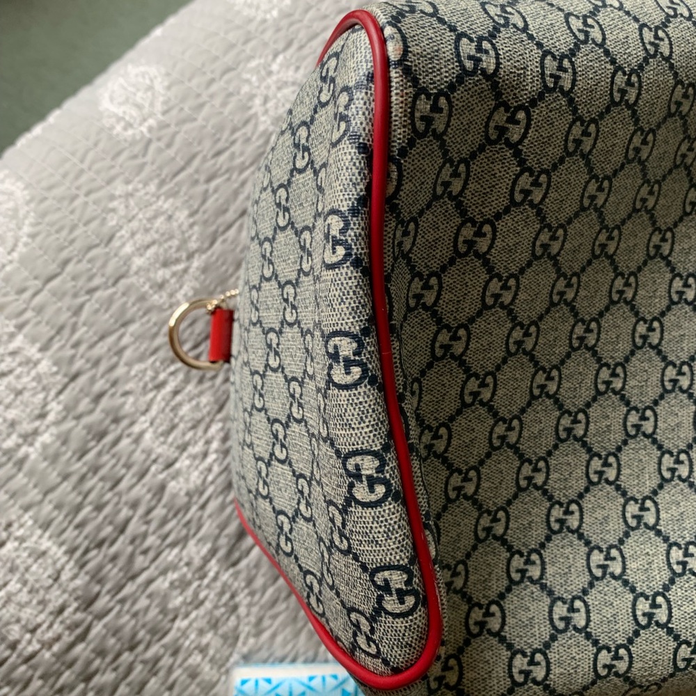 Gucci Bag - Picture 7 of 8